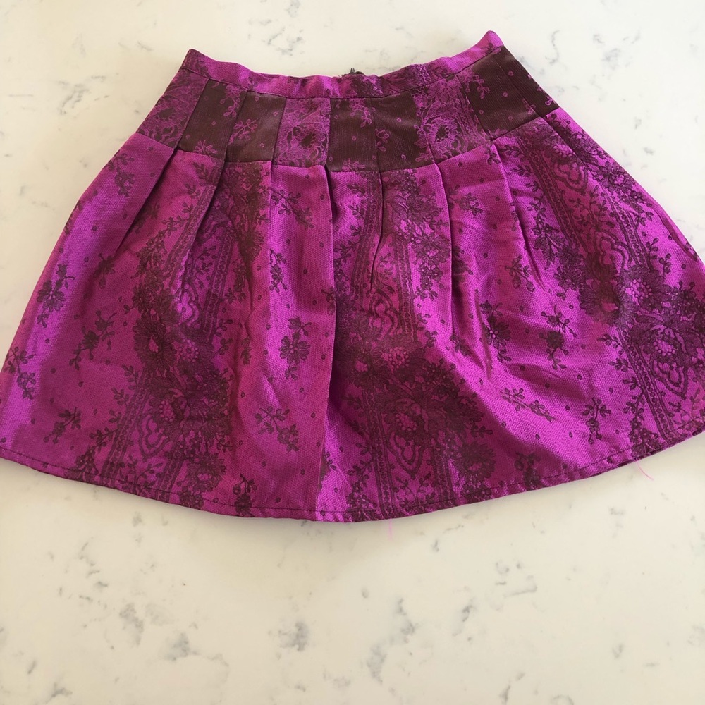 New beautiful skirt